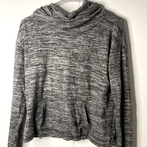 Black & White Turtle Neck W/ Pocket!